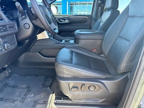 Used 2023 Chevrolet Tahoe LT w/ LT Signature Plus Package image 10