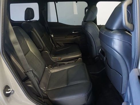Used 2024 Lexus GX 550 w/ Cold Area Package AWD/4WD image 27