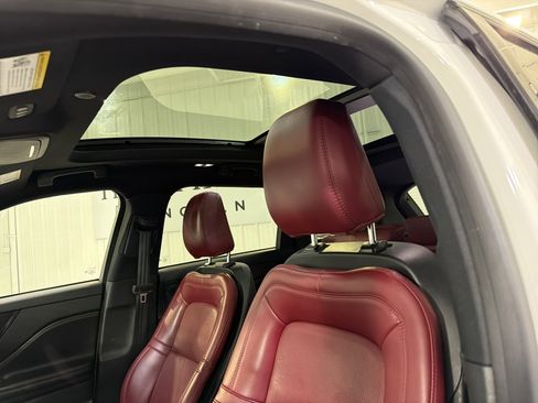 Used 2023 Lincoln Corsair Reserve w/ Equipment Group 201A image 10