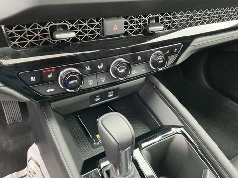 Used 2025 Honda Accord Touring image 25