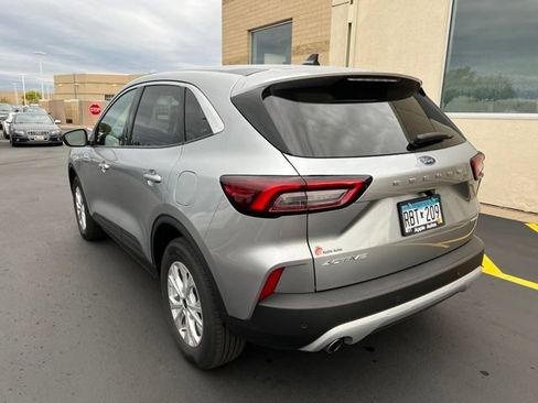 Used 2024 Ford Escape Active w/ Tech Pack #1 AWD/4WD image 3