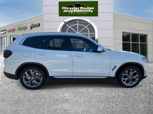 Used 2023 BMW X3 xDrive30i w/ Convenience Package image 2