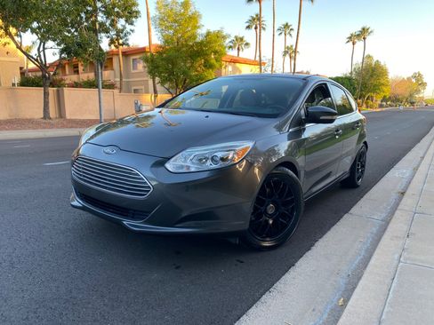 Used 2016 Ford Focus Electric Hatchback image 5