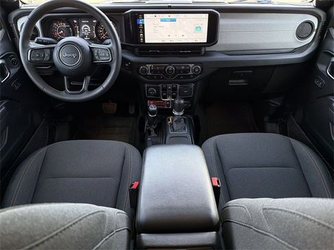 Used 2024 Jeep Gladiator Sport image 20