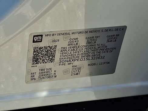 Used 2025 Chevrolet Equinox LT AWD/4WD image 29