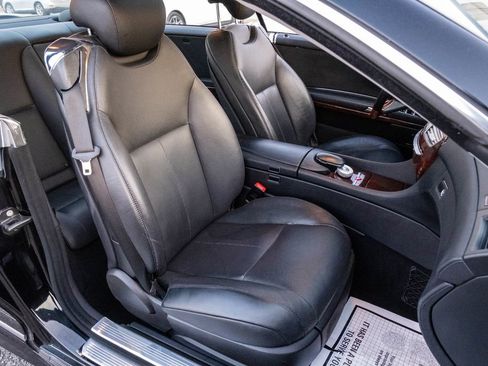Used 2010 Mercedes-Benz CL 550 4MATIC w/ Sport Pkg image 28