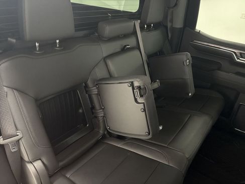 Used 2024 Chevrolet Silverado 1500 LTZ image 28