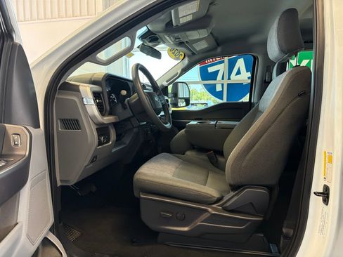 Used 2026 Ford F250 XLT AWD/4WD image 13