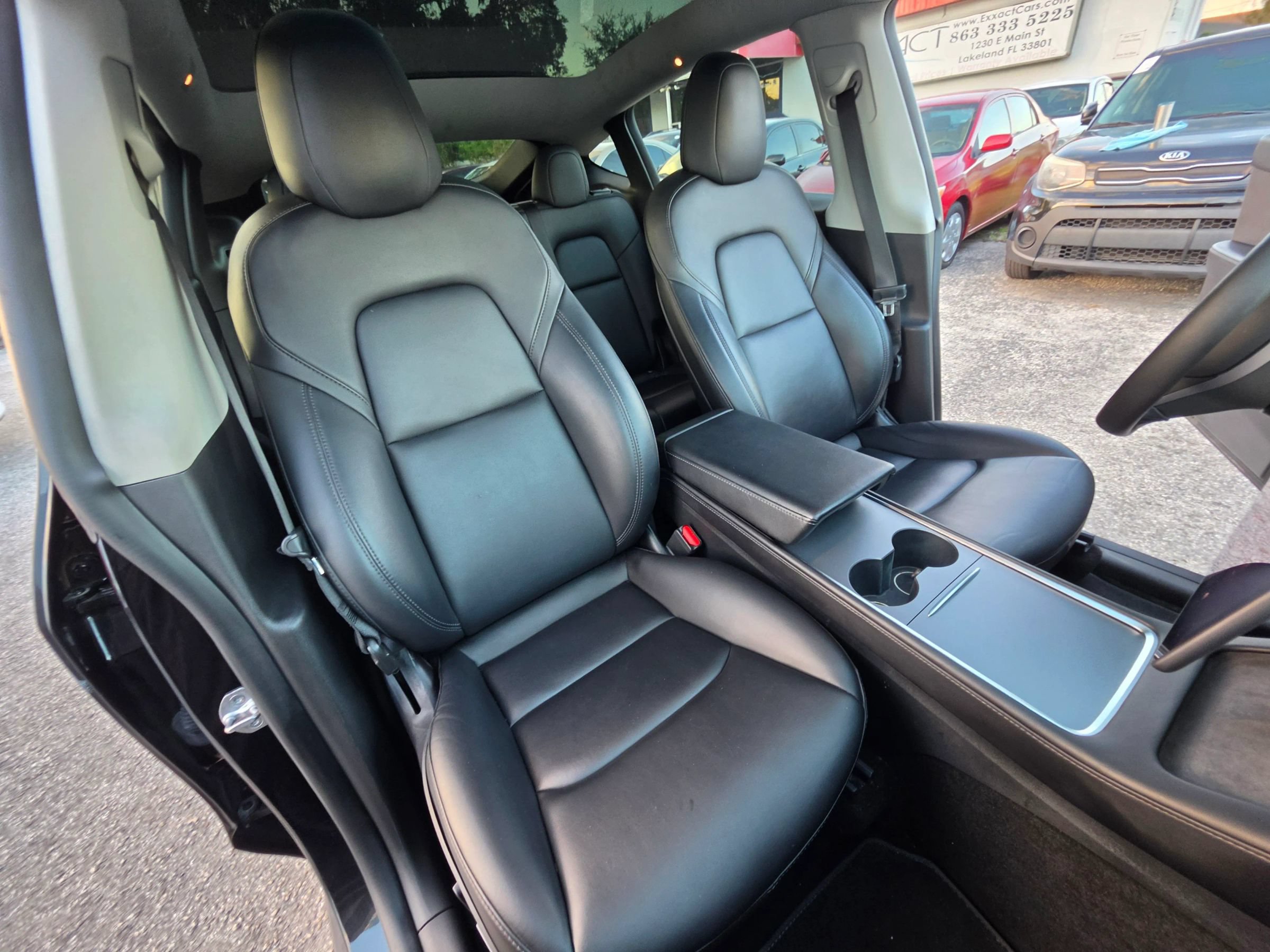 Used 2022 Tesla Model Y Performance AWD/4WD image 18