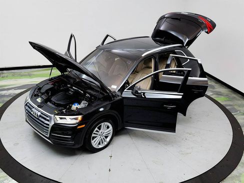 Used 2018 Audi Q5 2.0T Premium Plus w/ Premium Plus Package AWD/4WD image 38
