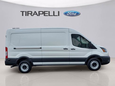 New 2025 Ford Transit 250 148 Medium Roof image 4