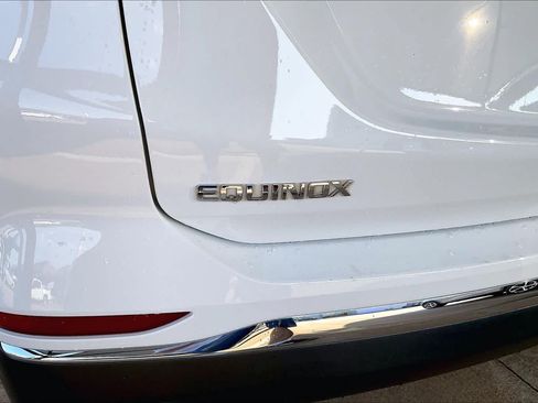Used 2018 Chevrolet Equinox LS FWD image 11