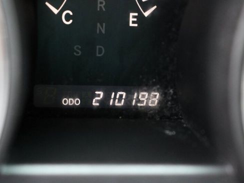 Used 2012 Toyota Highlander SE w/ Tow Pkg image 7