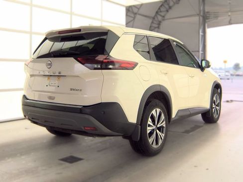Used 2023 Nissan Rogue SV AWD/4WD image 3