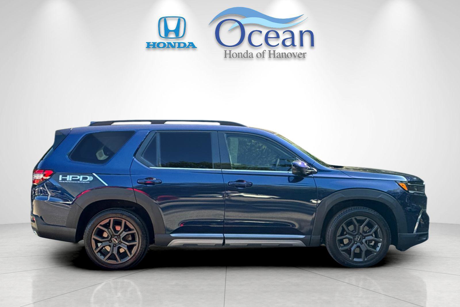 Used 2023 Honda Pilot Elite image 2