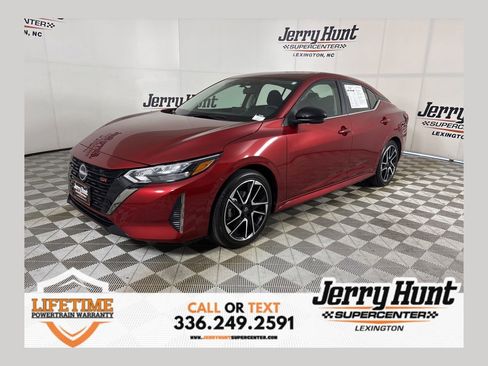 Used 2024 Nissan Sentra SR image 1