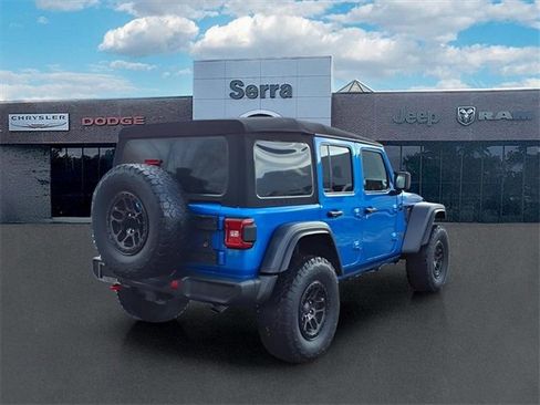 Used 2021 Jeep Wrangler Unlimited Rubicon w/ Xtreme Recon 35" Tire Package image 7