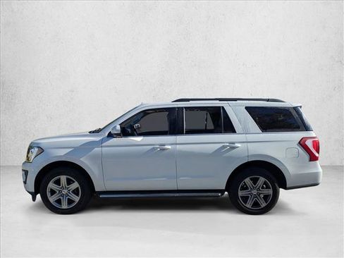 Used 2021 Ford Expedition XLT image 6