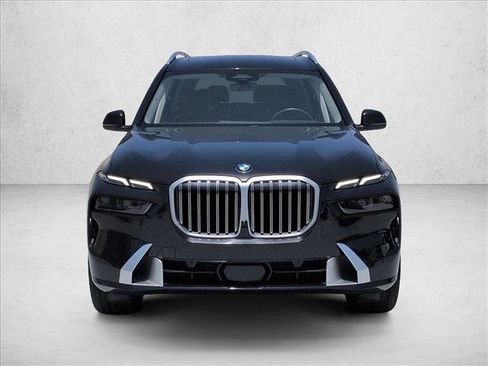 Used 2025 BMW X7 xDrive40i w/ Executive Package AWD/4WD image 2