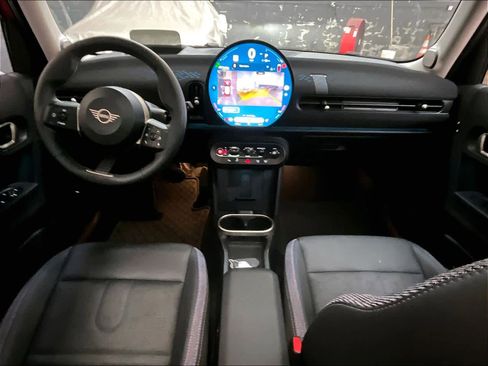 Certified 2025 MINI Cooper S FWD image 16