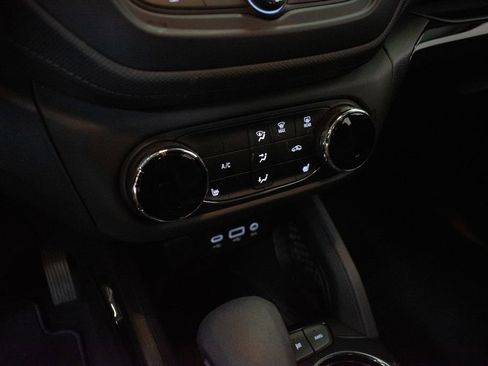 Used 2022 Chevrolet TrailBlazer LT image 17