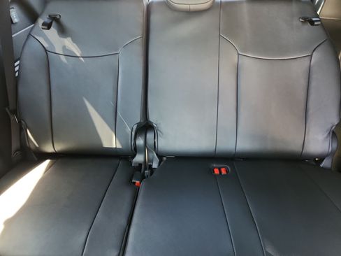 New 2026 Toyota Sienna XLE Woodland Edition AWD/4WD image 13