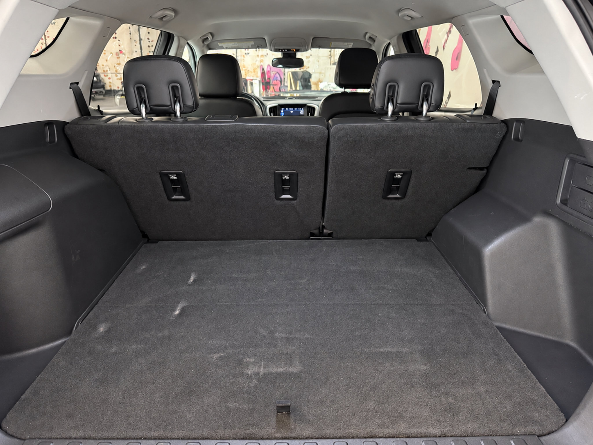 Used 2019 GMC Terrain SLT w/ Preferred Package FWD image 18