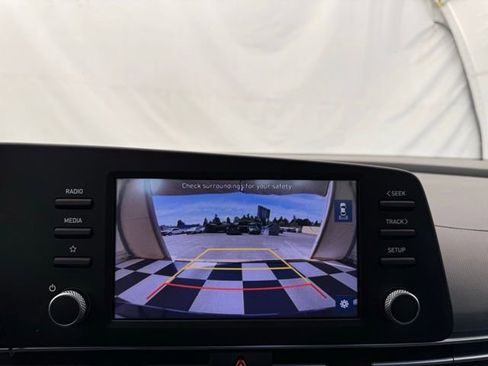 Used 2023 Hyundai Elantra SEL FWD image 33