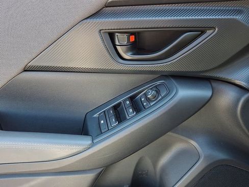 Used 2024 Subaru Crosstrek 2.0i Premium image 12