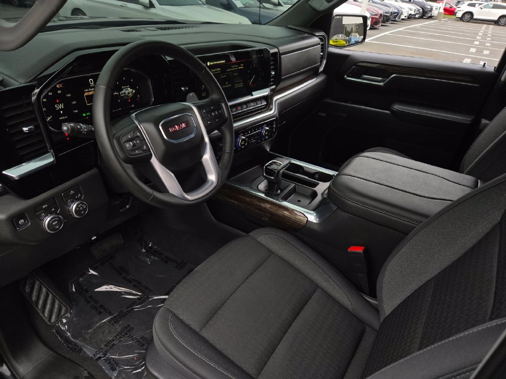 Used 2026 GMC Sierra 1500 Elevation w/ Preferred Package AWD/4WD image 12