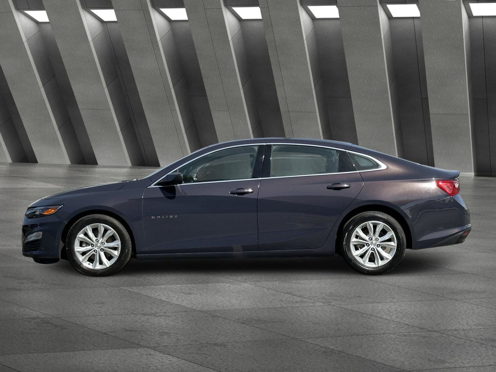 Used 2025 Chevrolet Malibu LT FWD image 7