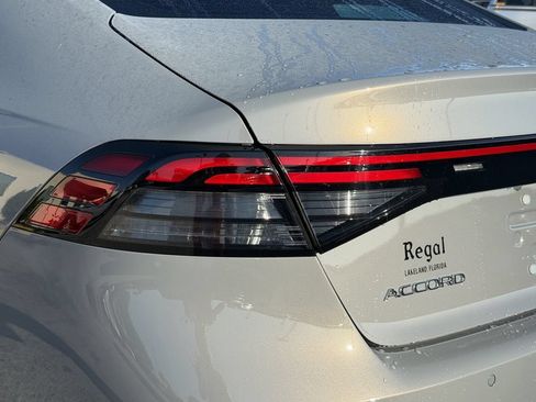 Used 2025 Honda Accord EX-L image 10