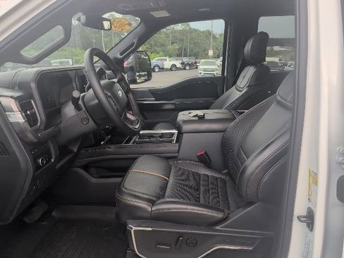 Used 2024 Ford F350 Platinum image 19