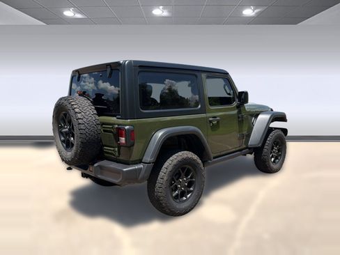 Used 2024 Jeep Wrangler Sport AWD/4WD image 9