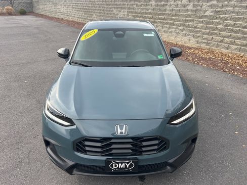 Used 2025 Honda HR-V Sport image 8