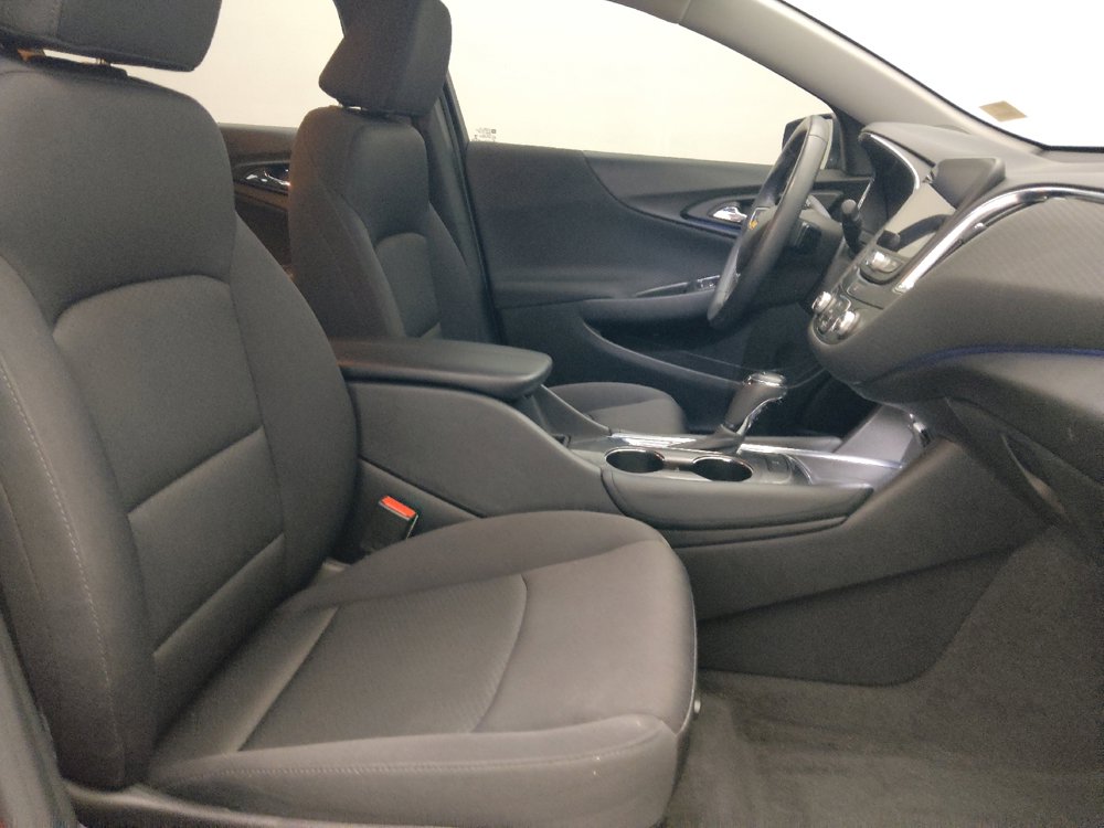 Used 2018 Chevrolet Malibu LT FWD image 21