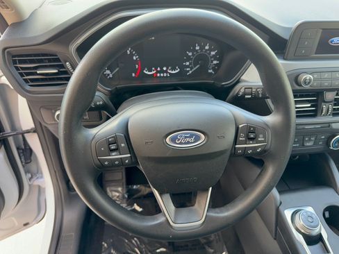 Used 2020 Ford Escape S FWD image 10