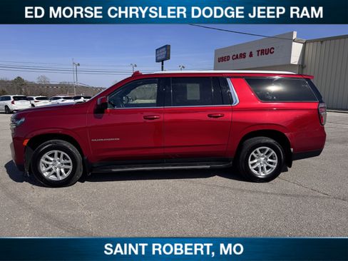 Used 2023 Chevrolet Suburban LT image 8