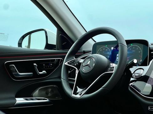 Certified 2026 Mercedes-Benz E 350 4MATIC Sedan image 20