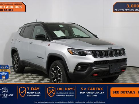 Used 2025 Jeep Compass Trailhawk AWD/4WD image 1