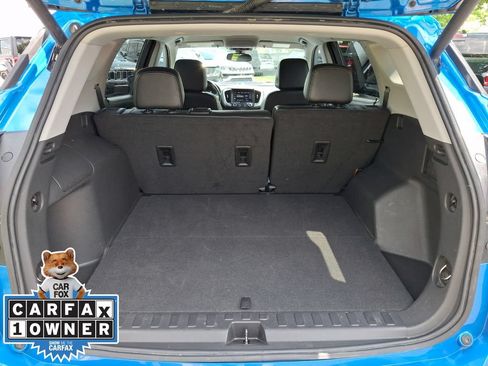Used 2024 GMC Terrain SLT FWD image 28