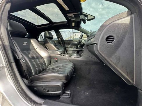 Used 2022 Chrysler 300 S RWD image 28