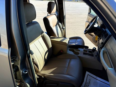 Used 2010 Jeep Liberty Sport w/ Popular Equipment Group image 23