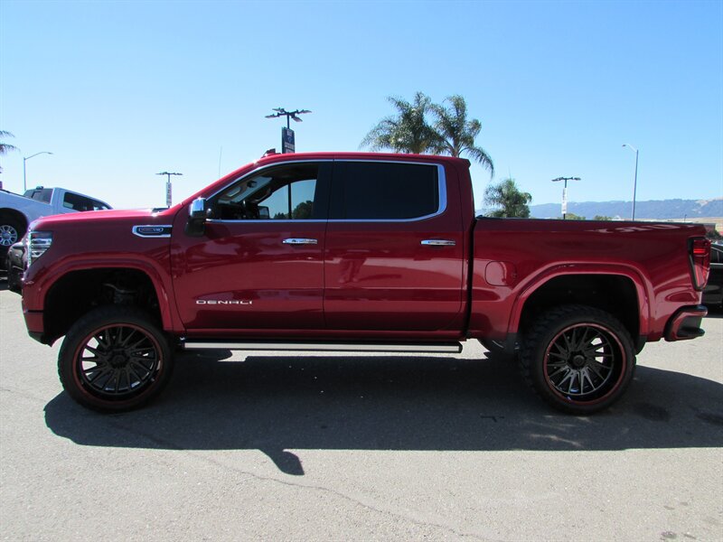 Used 2022 GMC Sierra 1500 Denali w/ Technology Package AWD/4WD image 4