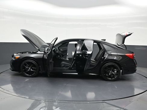 Used 2023 Honda Civic Sport image 32