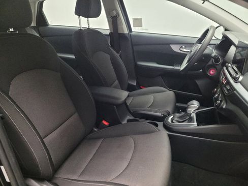 Used 2023 Kia Forte LXS FWD image 21