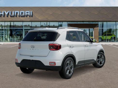 New 2026 Hyundai Venue SEL FWD image 4