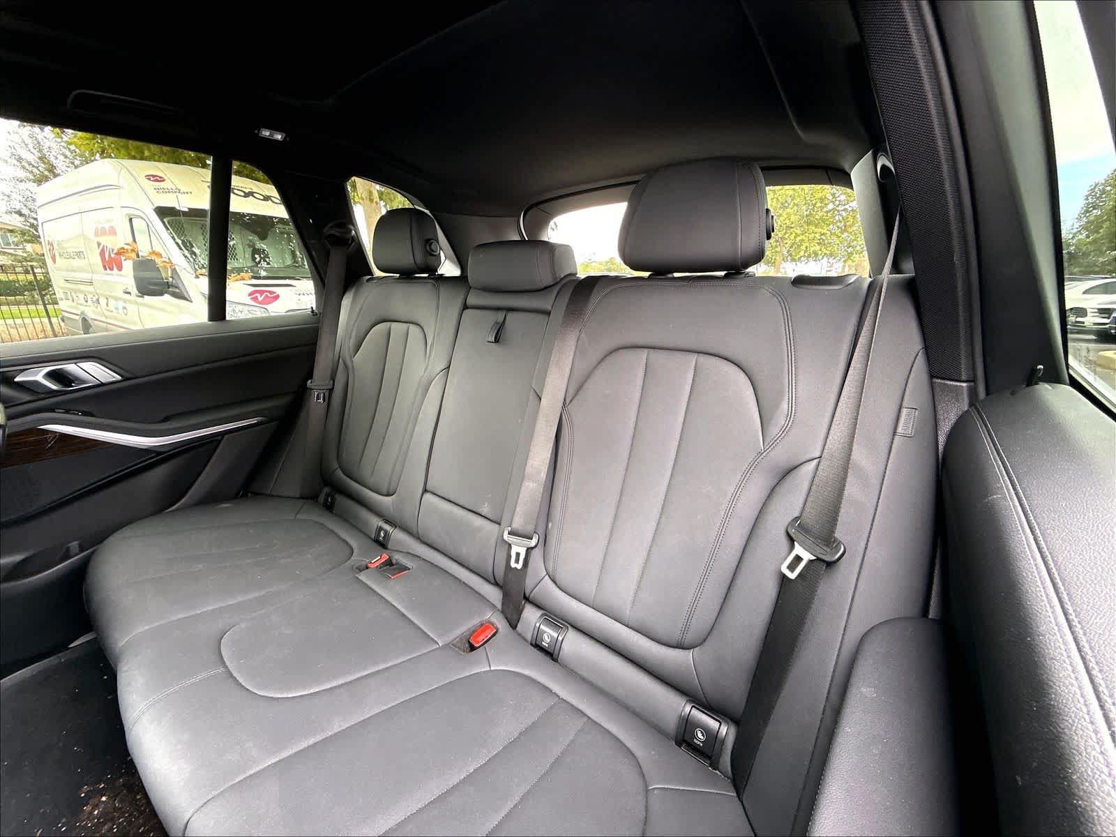 Used 2019 BMW X5 xDrive40i w/ Premium Package 2 AWD/4WD image 12