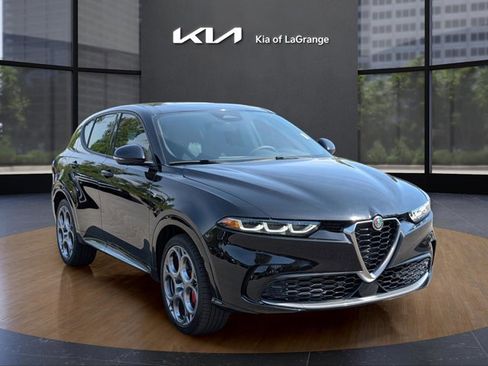 Used 2024 Alfa Romeo Tonale Ti image 3