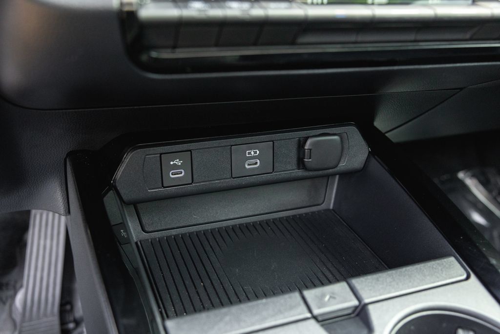 Certified 2025 Toyota Prius Limited FWD image 15